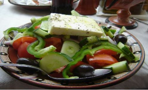 Greek Salad Whole Wheat Wraps